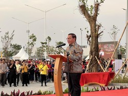 Pramono Berencana Perpanjang LRT dari Velodrome ke PIK dan Bandara Soetta