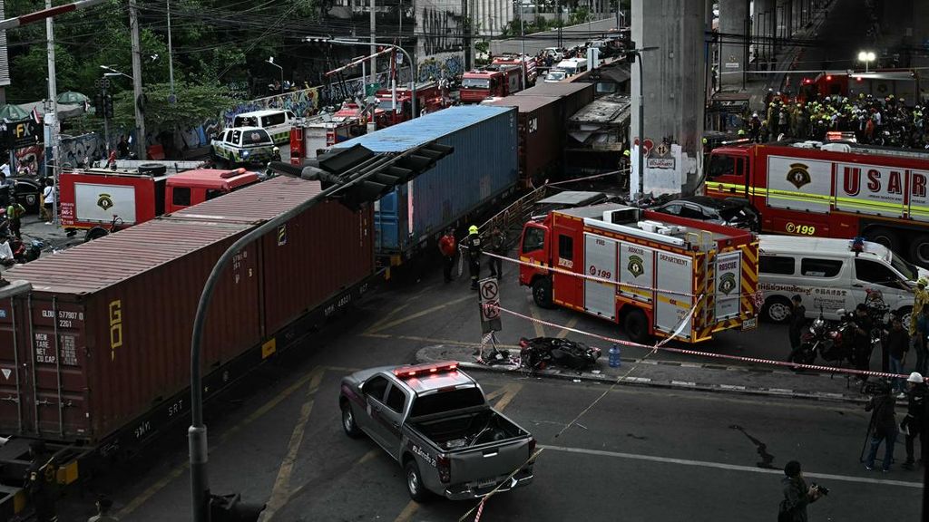 Sopir Bus dan Masinis Jadi Tersangka Kecelakaan Kereta di Thailand
