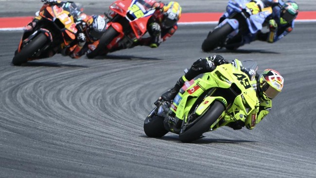 Pembalap Pertamina Enduro VR46 Fabio Di Giannantonio berhasil menjadi pemenang MotoGP Catalunya 2026.