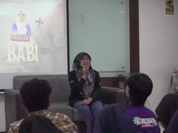 Nobar Pesta Babi Bareng Dosen di ITS-UWG