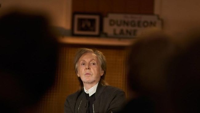 Paul McCartney Bongkar Alasan Tak Pernah Mau Selfie Dengan Penggemar