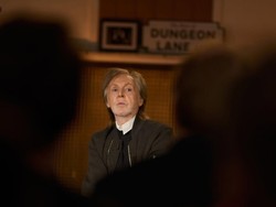 Paul McCartney Bongkar Alasan Tak Pernah Mau Selfie Dengan Penggemar