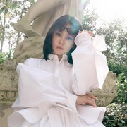 5 Potret Elegan Song Hye Kyo untuk Vogue China