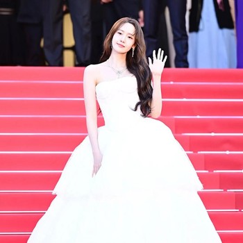 5 Potret Yoona Girls' Generation Tampil Cantik Maksimal di 79th Cannes Film Festival
