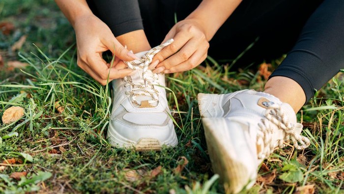 Ciri Kepribadian Orang dari 5 Cara Mengikat Tali Sepatu