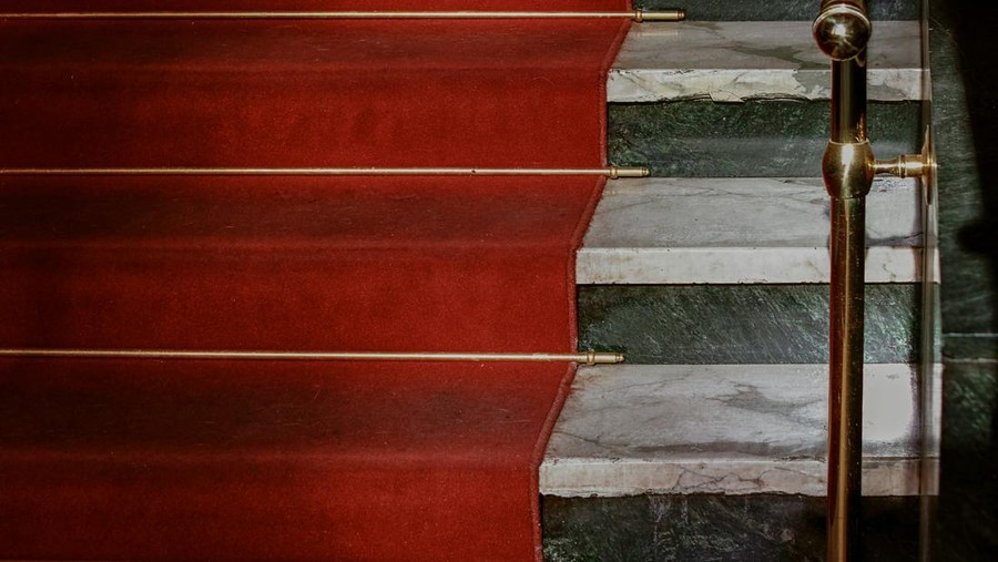ilustrasi red carpet&comma; karpet merah&comma; ajang penghargaan