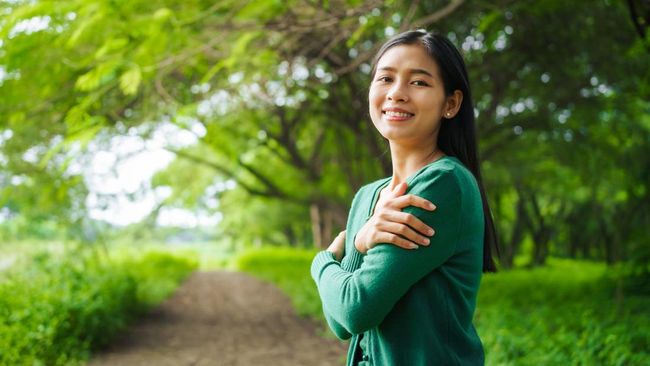 Ciri Kepribadian Orang yang Suka Warna Hijau Menurut Psikologi