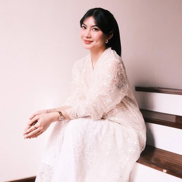 Satu Circle dengan Zize, Ini 7 Potret Inka Andestha Pacar Baru Pratama Arhan
