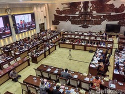Gubernur BI soal Rupiah: Juli, Agustus Menguat!