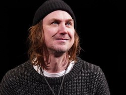 Suratan Takdir Lars Eidinger Perankan Brainiac di Film Superman 'Man of Tomorrow'