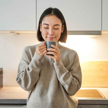 5 Minuman yang Bisa Dikonsumsi saat Perut Kosong untuk Turunkan Berat Badan