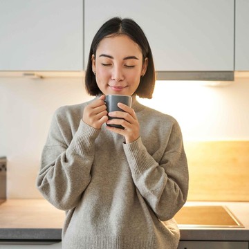 5 Minuman yang Bisa Dikonsumsi saat Perut Kosong untuk Turunkan Berat Badan