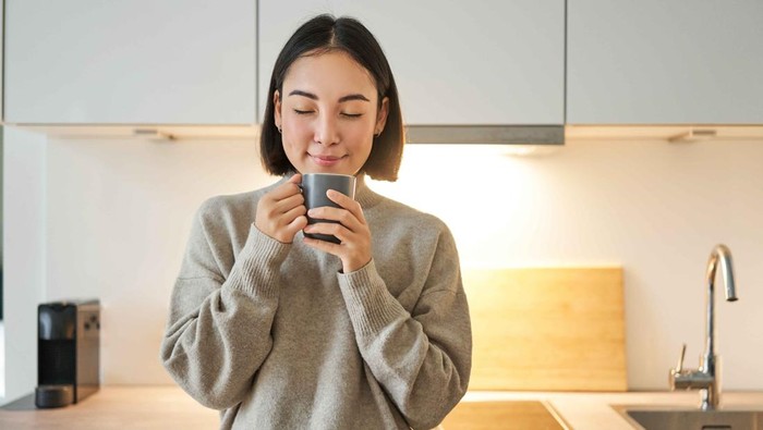 5 Minuman yang Bisa Dikonsumsi saat Perut Kosong untuk Turunkan Berat Badan