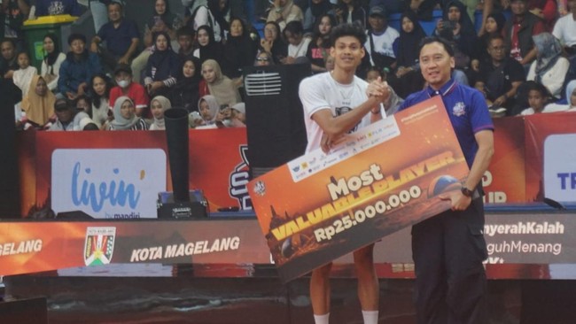 Outside Hitter Jakarta LavAni Transmedia, BoyArnez Arabi meraih penghargaan pemain terbaik atau most valuable player (MVP) dalam turnamen SBY Cup 2026.