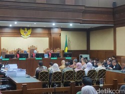 7 Terdakwa Pemerasan Sertifikasi K3 Dituntut 4,5 hingga 7 Tahun Bui