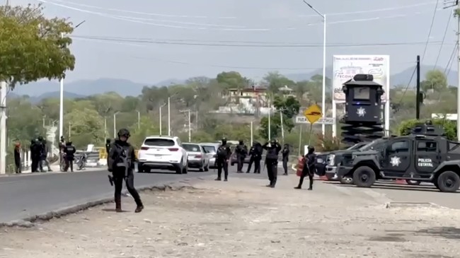 Potret Horor Penembakan Massal, 10 Orang Tewas termasuk Anak-Anak