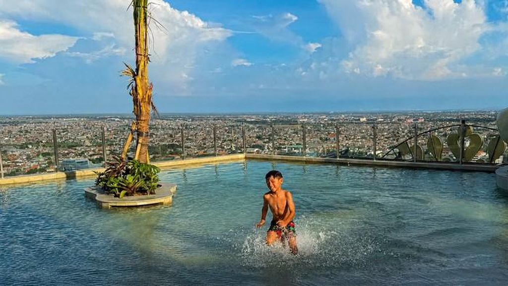 Liburan Seru Terjangkau Trans Luxury Hotel Surabaya, Tak Sampai Sejuta