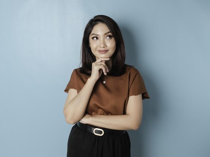 11 Ciri Perempuan Cerdas dengan IQ Tinggi Menurut Penelitian