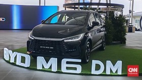 BYD Klaim Konsumsi BBM M6 Cross 65 Km per Liter, Lebih Irit dari Beat