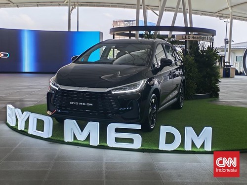 BYD Klaim Konsumsi BBM M6 Cross 65 Km per Liter, Lebih Irit dari Beat
