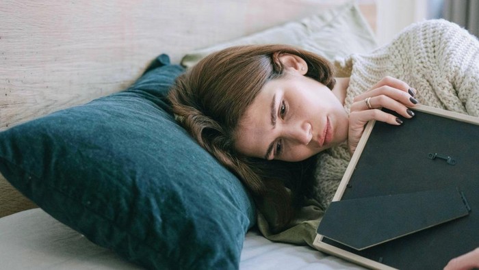 7 Cara Mengenali Orang yang Tidak Bahagia Dilihat dari Barang yang Ada di Rumahnya Menurut Psikologi