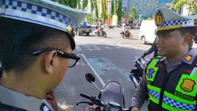 Polisi Mulai Terapkan Tilang Elektronik ETLE Pakai Kamera di Kacamata
