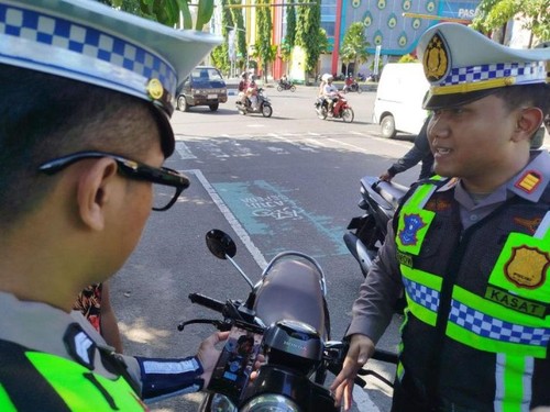 Polisi Mulai Terapkan Tilang Elektronik ETLE Pakai Kamera di Kacamata 