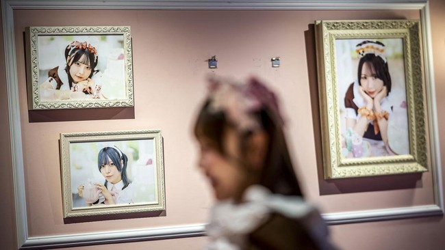 FOTO: Dulu Dicibir, Maid Cafe Tokyo Kini Jadi Magnet Turis