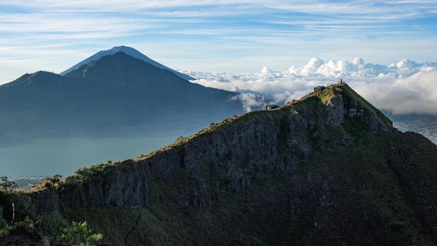 Ilustrasi gunung