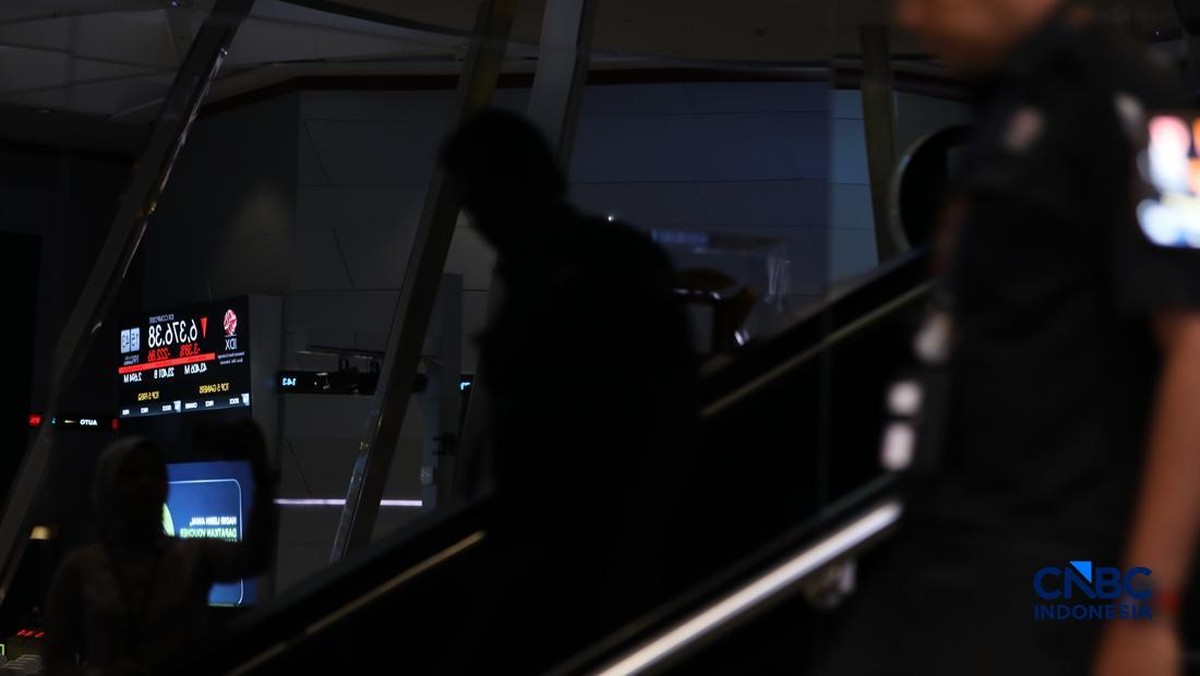 IHSG Jeblok ke Level 2021, Ini Dampak ke Industri Asuransi
