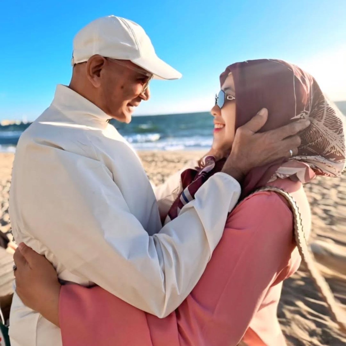 Kabar Baru Mark Sungkar Ayah Shireen&comma; Hidup Bahagia Jadi Petani Bareng Istri Daun Muda