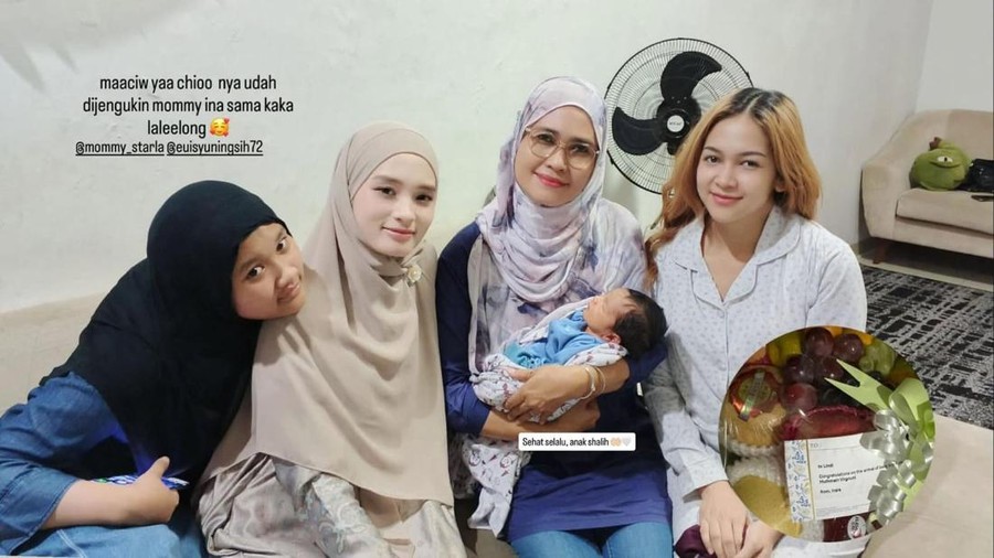 Potret Inara Rusli menjenguk anak Virgoun dengan Lindi Fitriayana&period;