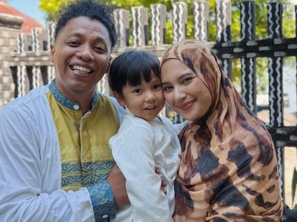 Potret Naka Anak Indah Permatasari & Arie Kriting, Cara Bicara Curi Perhatian Tuai Pujian