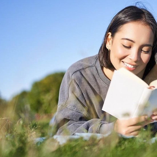 5 Hobi Terbaik yang Menggambarkan Kepribadian INFP