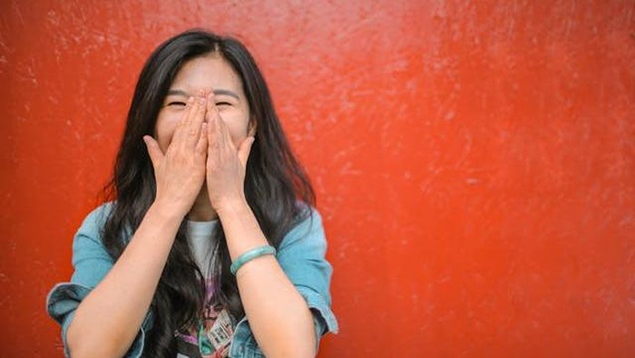 6 Zodiak Paling Humoris yang Selalu Bikin Suasana Jadi Seru