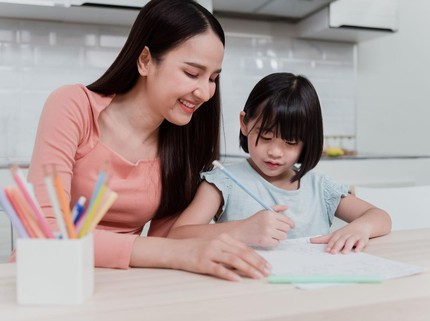 5 Cara Mengubah Anak yang Tidak Tahu Cara Bersyukur Menurut Pakar