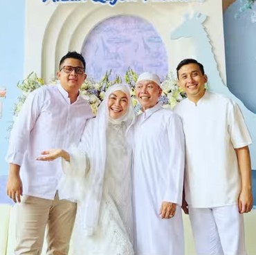 Sudah Akrab, Ini Panggilan Ibunda Ayu Ting Ting ke Kevin Gusnadi
