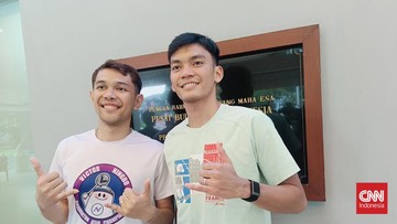 Update Eksklusif Olahraga CNN : Makna Gemuruh Dukungan Fans di Istora Bagi Fajar/Fikri