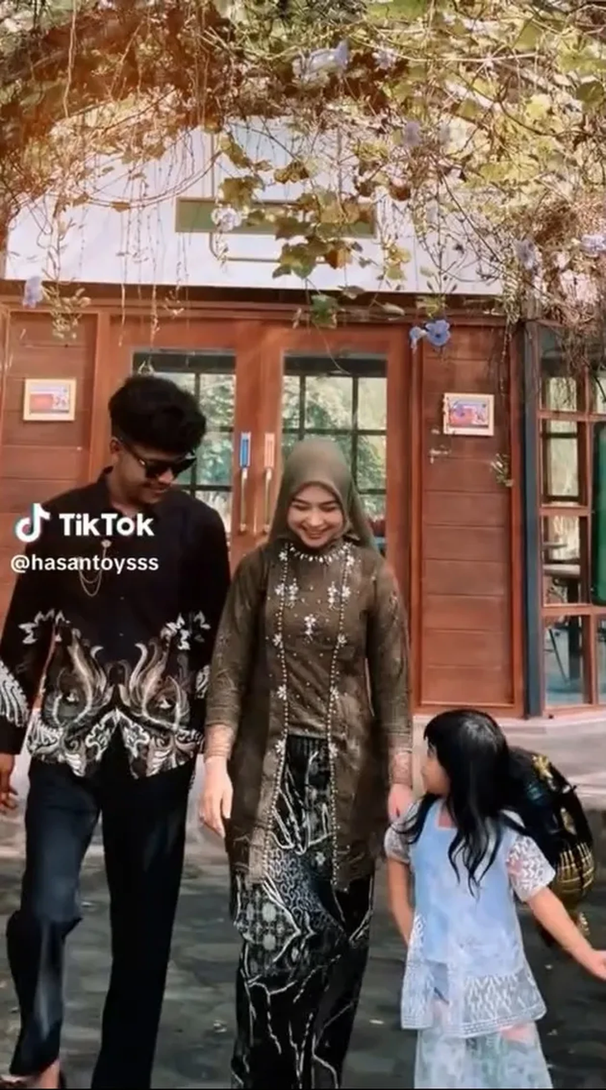Hasan Toys dan Ria Ricis