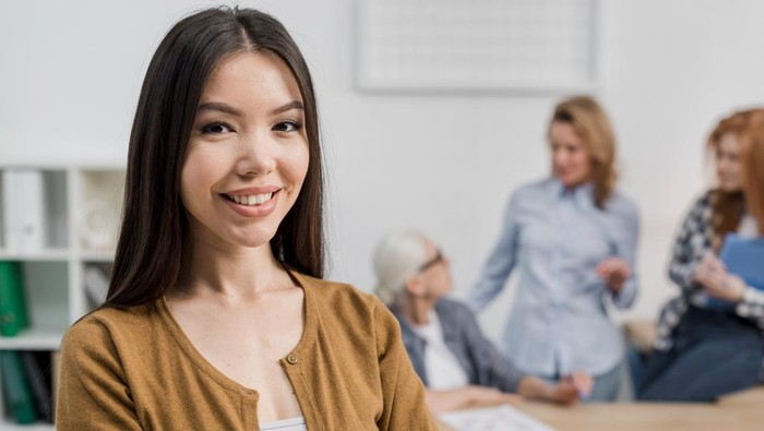 3 Zodiak yang Paling Suka Menjadi Pusat Perhatian di Setiap Acara