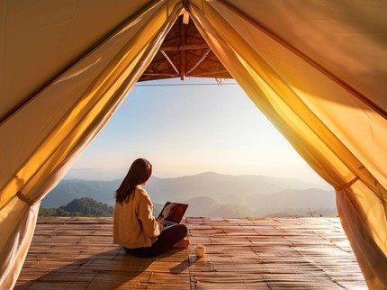 Tren 'Quiet Vacationing' Muncul, Karyawan Liburan Diam-diam tanpa Bilang Atasan