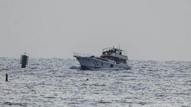 FOTO: Kapal Global Sumud Flotilla Digiring Israel ke Pelabuhan Ashdod