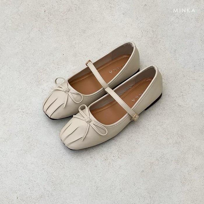 MYA Woman Satin Flatshoes (Oat)