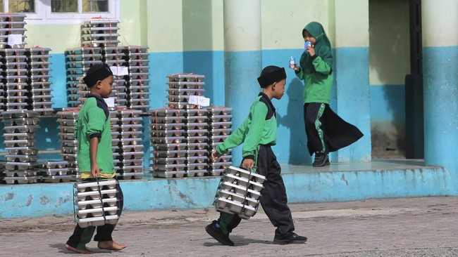 FOTO: Pemerintah Pangkas Anggaran MBG 2026 Jadi Rp268 Triliun