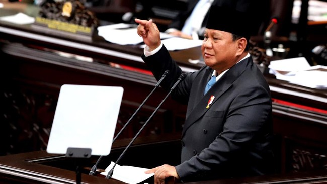 Prabowo Tegaskan: 'Tidak Ada ASN yang Tak Bisa Diganti'