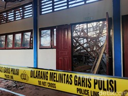 Penyebab Atap SMAN 7 Mataram Roboh Terungkap, Perbaikan Ditaksir Rp 400 Juta