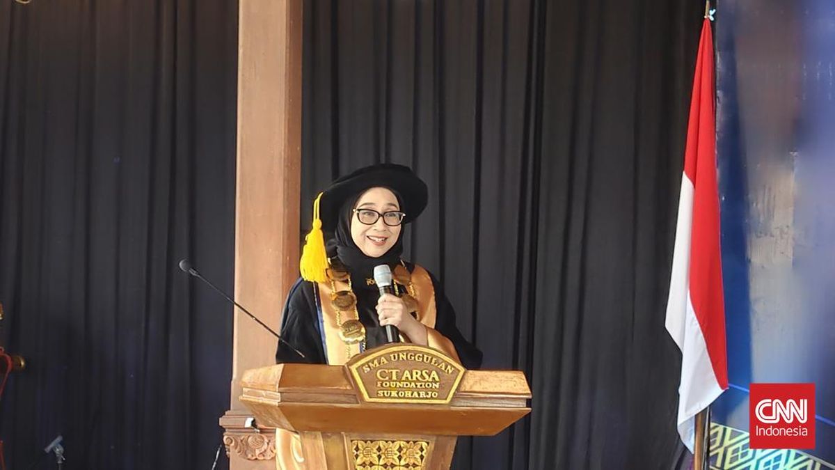 Anita Tanjung di Wisuda SMA Unggulan CT Arsa: Semua Anak Berhak Sukses