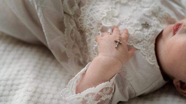 350 Nama Bayi Perempuan Katolik yang Jarang Dipakai tapi Bermakna Indah