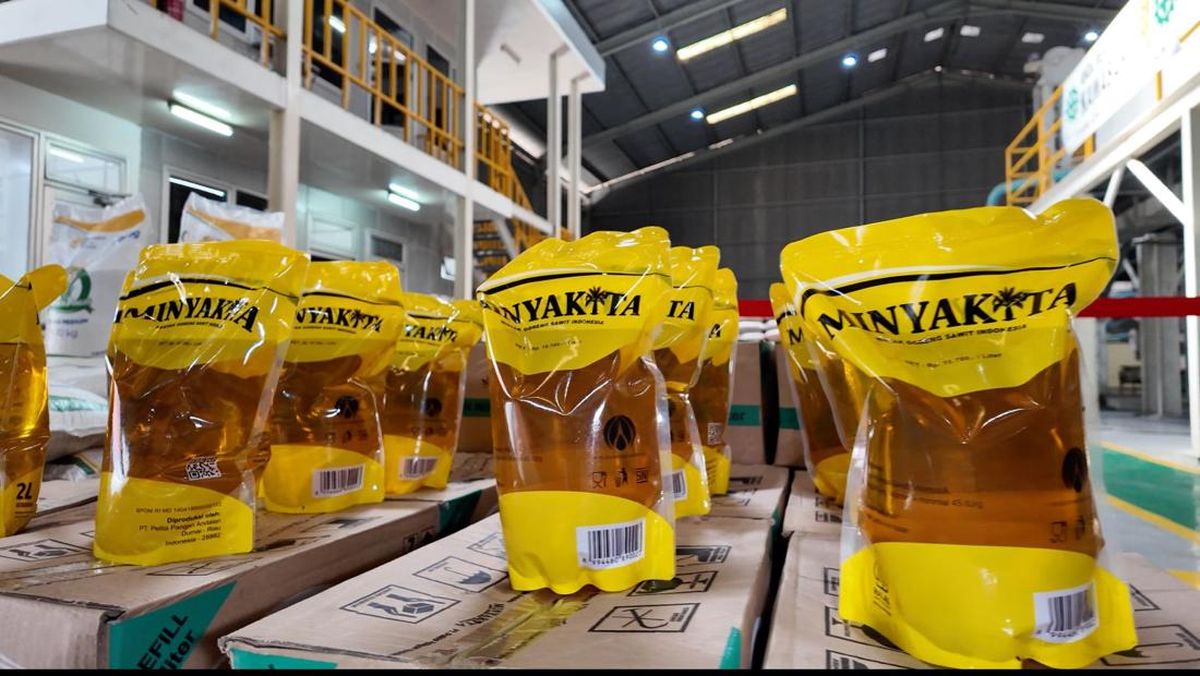 Iduladha, Bulog DKI dan Banten Siap Gelontorkan 30 Ribu Liter Minyakkita