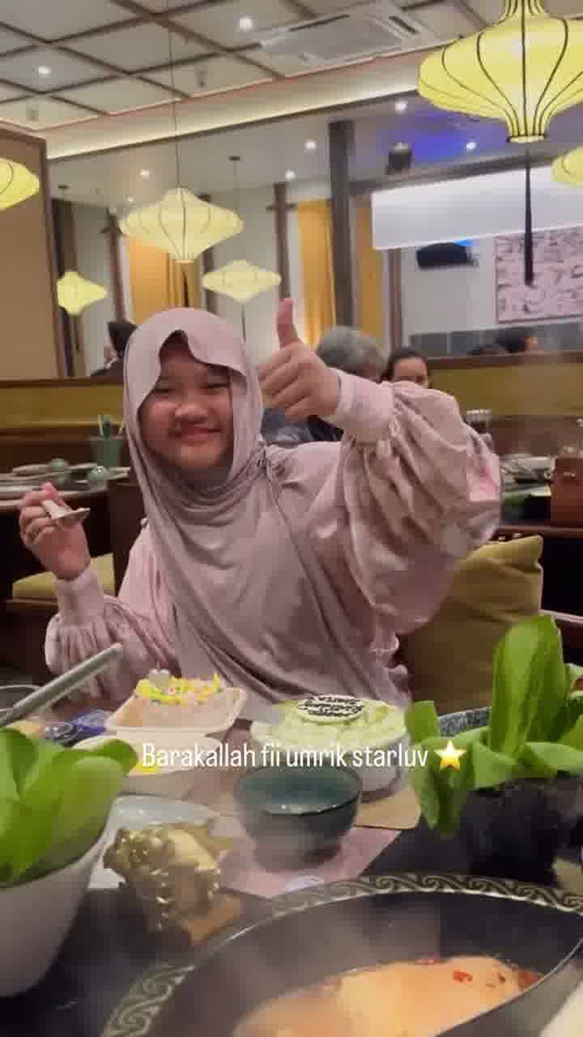 Inara Rusli&comma; Virgoun&comma; dan Lindi Fitriyana kompak rayakan ultah Starla
